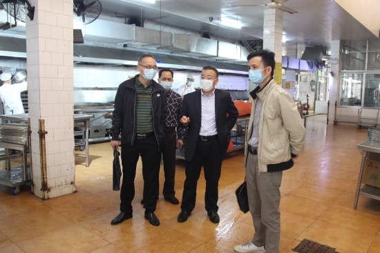 已處理3.實地察看學校飯?zhí)们闆r.jpg