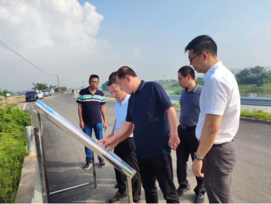已處理1688000372603山東省威海市委常委、副市長張宏璞到鶴山市調(diào)研古勞水鄉(xiāng)示范性美麗漁場創(chuàng)建項(xiàng)目295.jpg