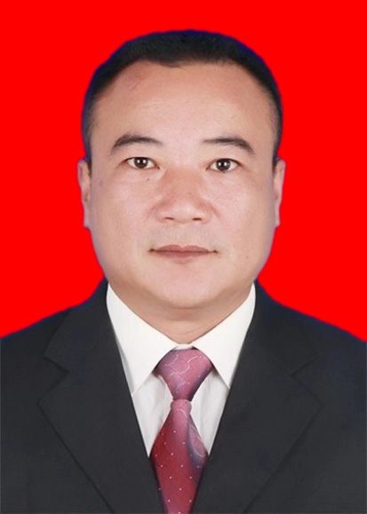 姓名：梁志源職務(wù)：鎮(zhèn)長(zhǎng)、鎮(zhèn)委副書記.jpg
